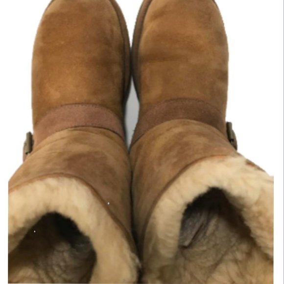 UGG Classic SHORT Dylyn Bomber Jacket Sheepskin Boots 1001202 - Picture 8 of 9